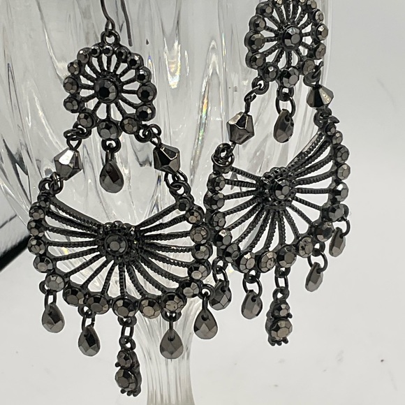“EARRINGS” BoHo Chandelier Style Faceted Black Stone Earrings. - Picture 4 of 6